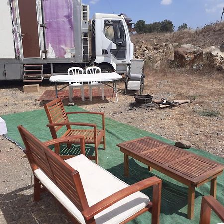 Luxury Caravan Truck In The Golan Heights Bruchim Qela' Alon Exterior foto
