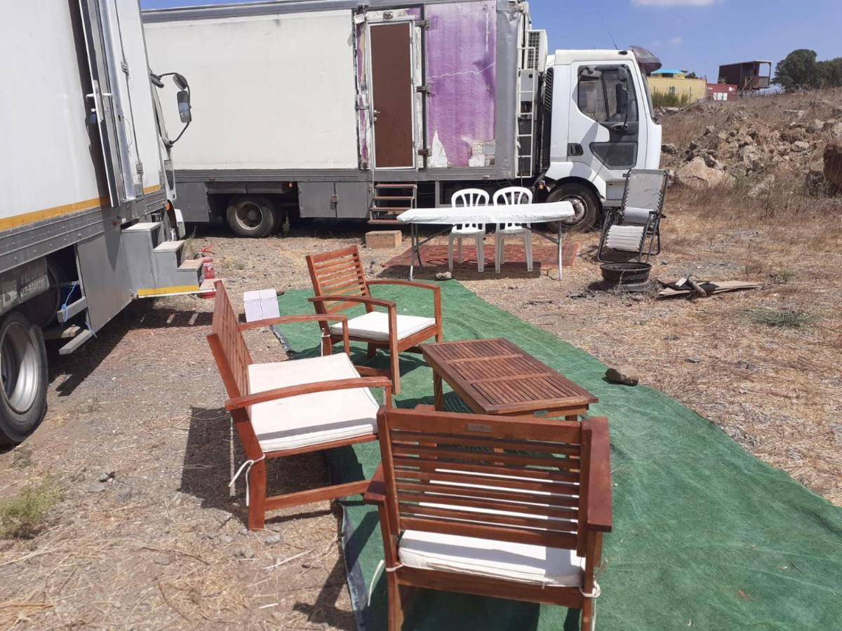 Luxury Caravan Truck In The Golan Heights Bruchim Qela' Alon Exterior foto